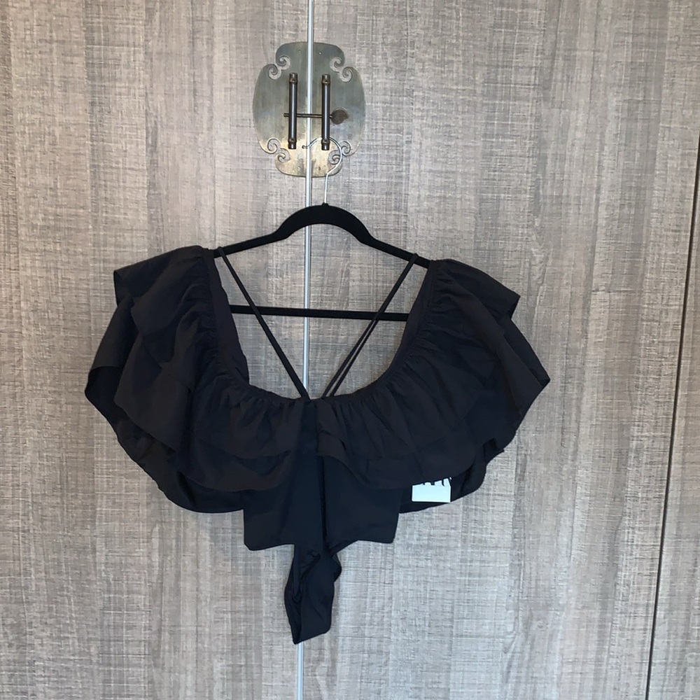 Zara‎ One Piece Ruffled Swimsuit